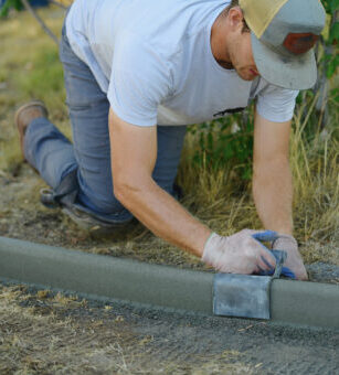 Curb Cementting